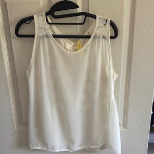 Chic White Lace Women's Tank Top